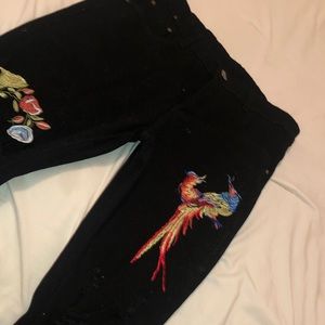 Men’s Ripped Graphic Black Jeans